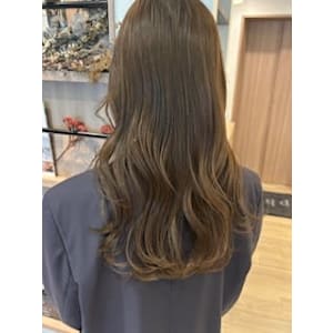 【オリーブベージュ】紫外線が強くても潤いのあるヘア＊きょうこ