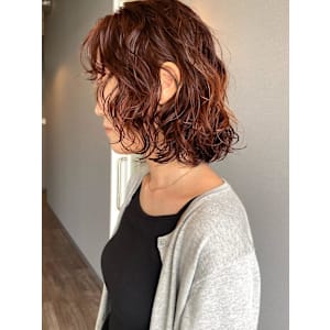 《kitin吉祥寺》レイヤー　ボブ　パーマ