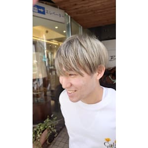 爽やかマッシュショート　ツーブロック　流行