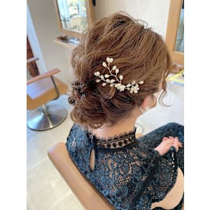   ROYミディアム/ふわふわガーリーシニヨン