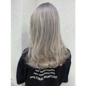 ホワイトシルバーカラー成増地下鉄成増大山