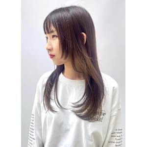 顔周りレイヤー　ハイレイヤー　透明感カラー　グレージュ