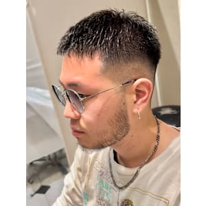 フェード　ボウズ　おしゃれ　スキンフェード　刈り上げ　短髪