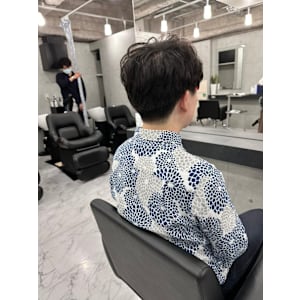 東銀座/アッシュ/ブラック/カルマパーマ/ベリーショート