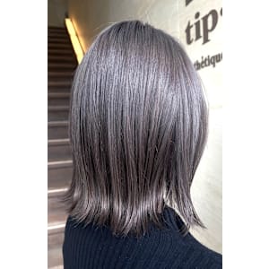 グレージュ、シルバーグレイ　tiptop 目白