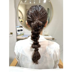 ROYロング編みおろしポニーテール・パーティ用ヘアセット