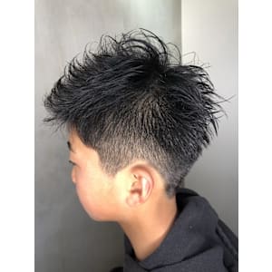 アップバングショート