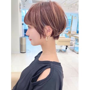 ショートボブ髪型30代40代前髪あり前髪なし面長h101