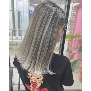 バレイヤージュアッシュカラー