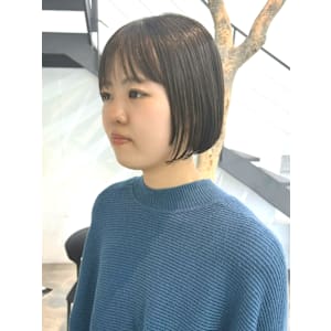 ミニボブ　髪質改善　顔周りレイヤー　フルバング