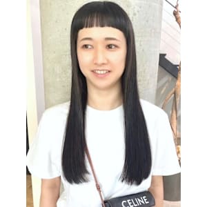 ワイドバング　ロングストレート　オン眉　黒髪ロングヘア