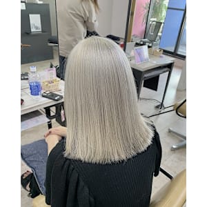 ホワイトベージュハイトーンカラー成増地下鉄成増大山