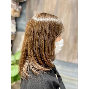 セミロングレイヤー