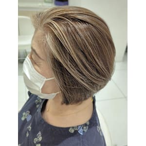 顔周りの白髪を活かした《魅せるグレイヘア》【我孫子】 - AVENIR 我孫子店【アブニールアビコテン】掲載中