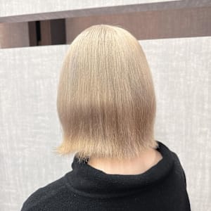 可愛くイメチェンしたい時にオススメ！ハイトーンボブ！