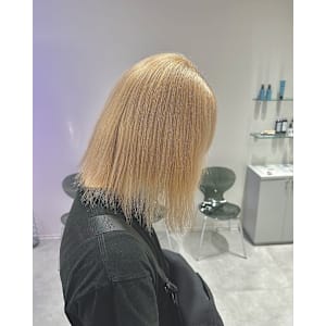 ブロンドハイトーンボブヘア成増地下鉄成増大山