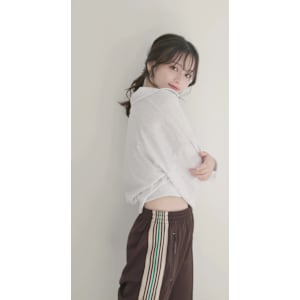 ガーリータイトツインテール