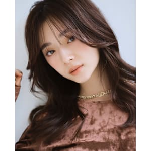 ミディアムレイヤー小顔前髪カット大人かわいい30代40代