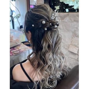 お呼ばれハーフアップ