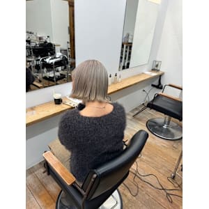 TRUCKIN UP THE PATH×ミディアム