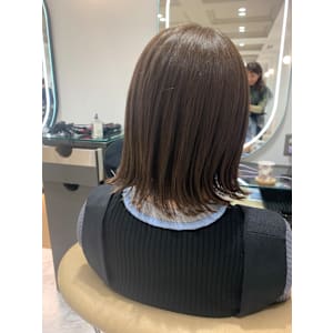 外ハネボブ×ヌーディベージュ