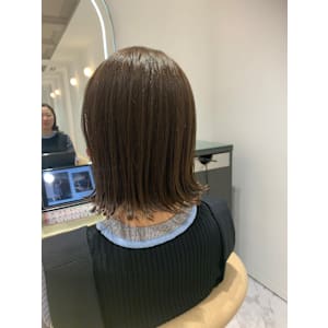 外ハネボブ×ヌーディベージュ