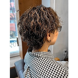 【IRIE 赤坂】波巻きスパイラルパーマ