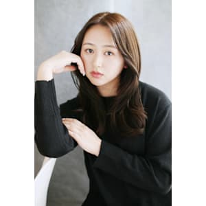 20代30代40代　韓国くびれレイヤーエモージュ