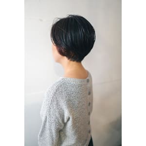 大人ショートボブ【e's 諸星】