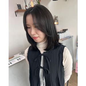 レイヤーカット透明感カラーミディアムダークトーン