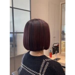 【スタイル】ワインレッド×ツヤ髪スタイル