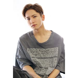 20代/30代/40代/アップバング刈り上げショート