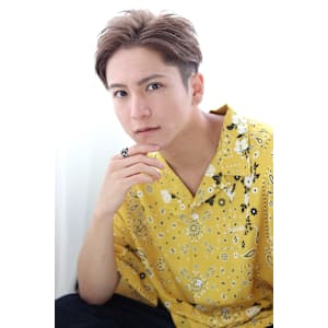 20代30代ベリーショート　ワイルドアップバング　ツーブロ