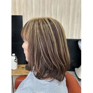 パラパラブリーチで白髪ぼかし