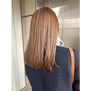 ベージュカラー　重ためロング