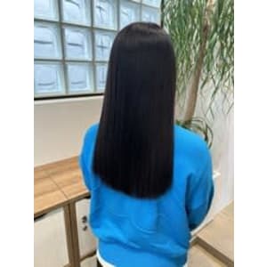 パープルブラック／ラベンダーアッシュ／暗髪カラー