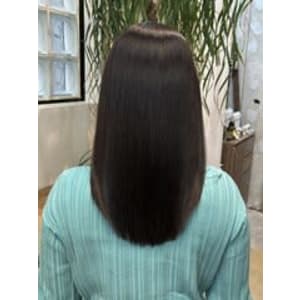 レイヤーカット／髪質改善トリートメント