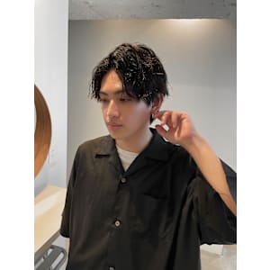 サイドパート × ツイストスパイラルパーマ