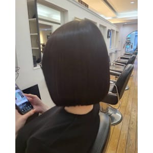 ぱつっとボブ　ショート/10代/20代/30代