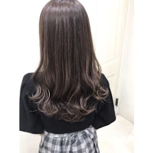 グレー　アッシュ　コテ巻き