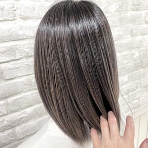 　グレージュ　ハイライト