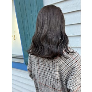 切りっぱなしボブディ