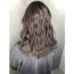 コテ巻き　グレージュ