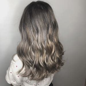 グレージュ　　ロング