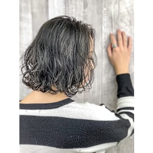 アッシュ　ボブ