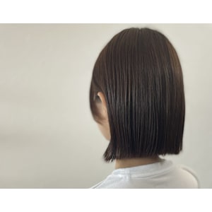 切りっぱなしボブ