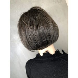 グレージュボブ　透明感