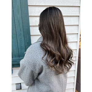 グラデーションカラー　グレージュ