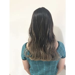 グラデーションカラー　ベージュ