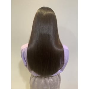 髪質改善　ストレートスタイル